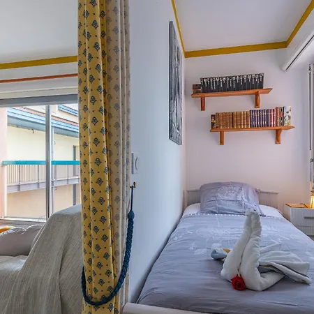 Centre Apartment *
